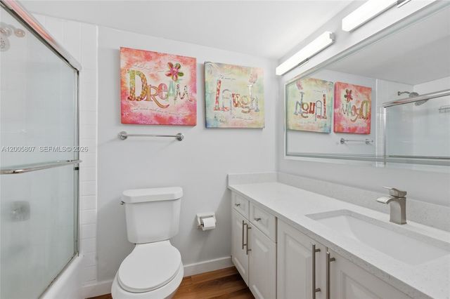 625 Oaks Drive 304, Pompano Beach, FL 33069