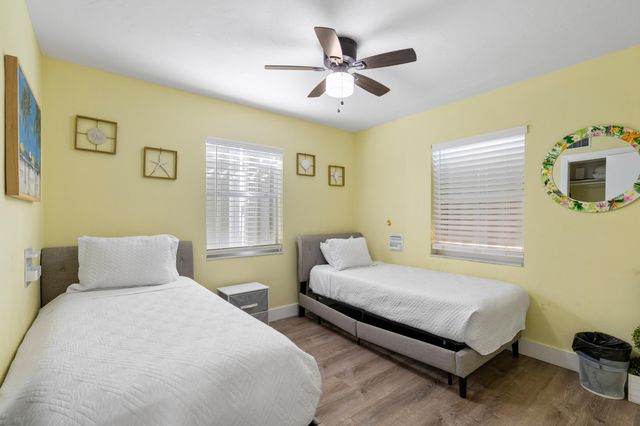 702 W Bloxham Street, Lantana, FL 33462