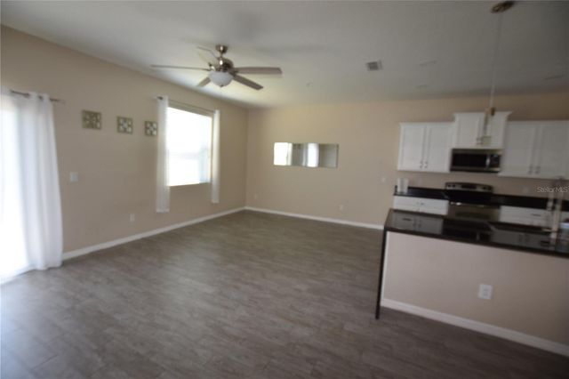 1570 SCARLET OAK LOOP C, Winter Garden, FL 34787