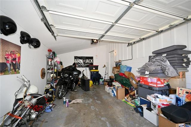 5437 N Askew Avenue, Kansas City, MO 64119