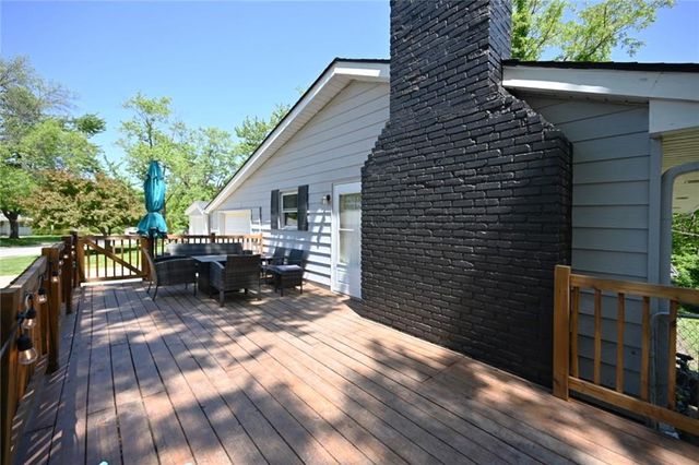 5437 N Askew Avenue, Kansas City, MO 64119