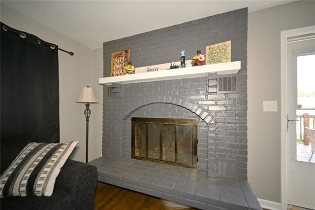 5437 N Askew Avenue, Kansas City, MO 64119