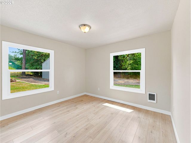 17925 Se TROGE Rd, Damascus, OR 97089