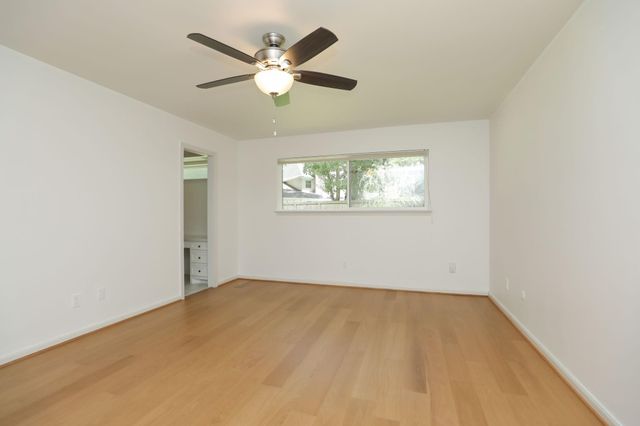 13506 Charwell Crossing Lane, Houston, TX 77069