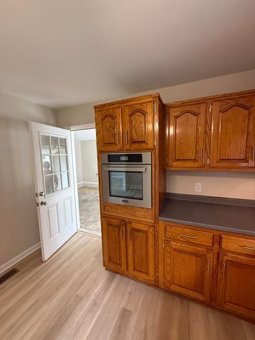 3750 Yager Rd, Mcminnville, TN 37110