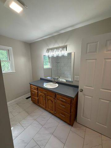 3750 Yager Rd, Mcminnville, TN 37110