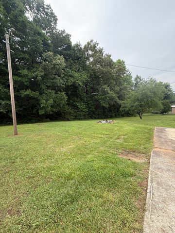 3750 Yager Rd, Mcminnville, TN 37110