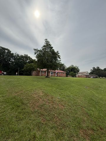 3750 Yager Rd, Mcminnville, TN 37110