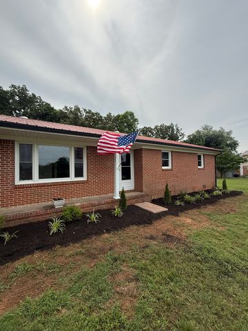 3750 Yager Rd, Mcminnville, TN 37110