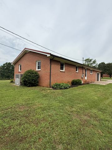 3750 Yager Rd, Mcminnville, TN 37110