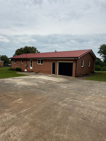 3750 Yager Rd, Mcminnville, TN 37110