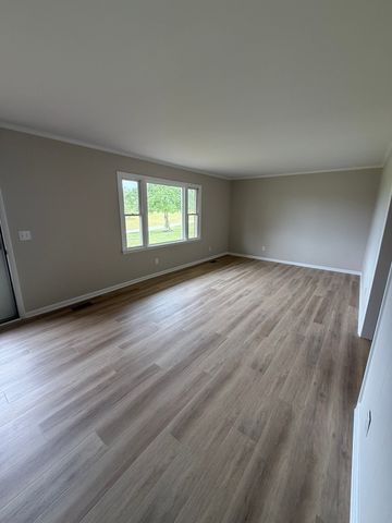 3750 Yager Rd, Mcminnville, TN 37110