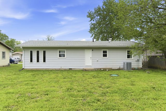 3238 W Latoka Street, Springfield, MO 65807