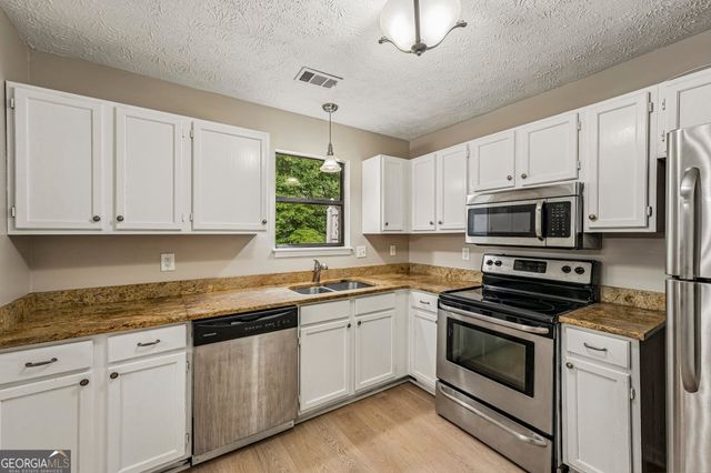 3190 Cape Circle, Alpharetta, GA 30009