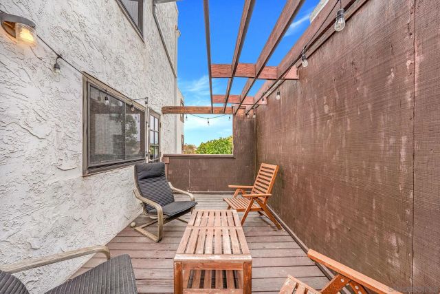 2282 Caminito Pescado 44, San Diego, CA 92107