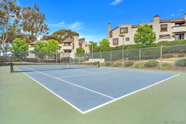 2282 Caminito Pescado 44, San Diego, CA 92107