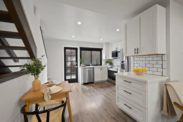 2282 Caminito Pescado 44, San Diego, CA 92107