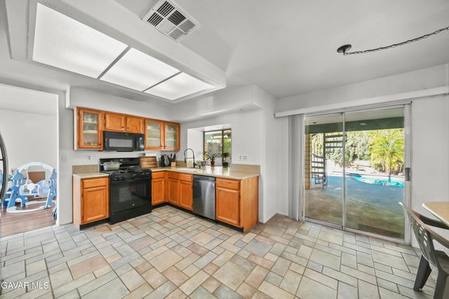 39463 Middleton Street, Palmdale, CA 93551
