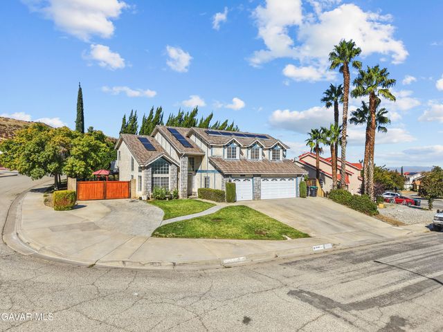 39463 Middleton Street, Palmdale, CA 93551