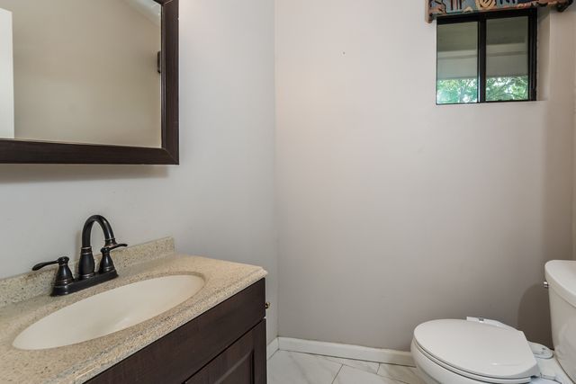 526 Towne Court SE, Gilberts, IL 60136