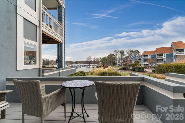 1113 Torrence Circle, Davidson, NC 28036