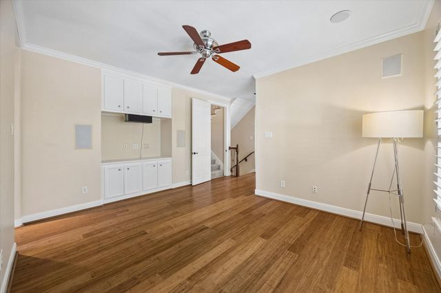 6210 Sutherland Square, Houston, TX 77081