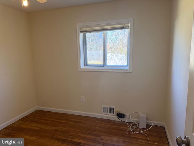 5908 NASSAU ST, District Heights, MD 20747