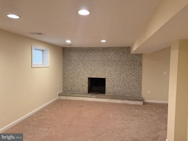 5908 NASSAU ST, District Heights, MD 20747