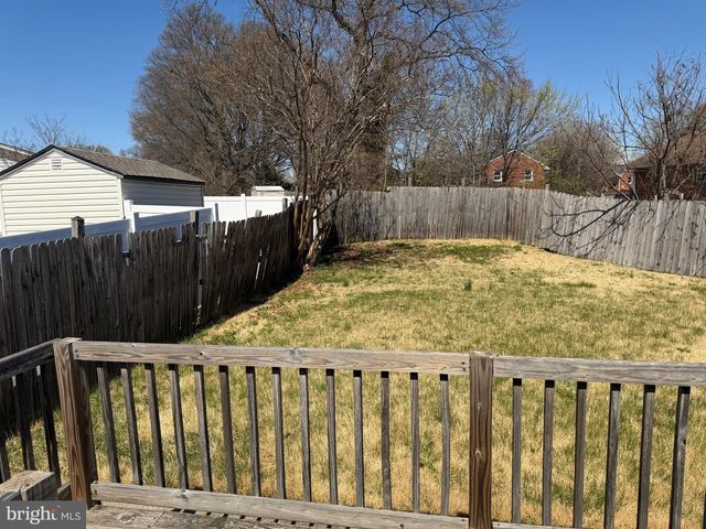 5908 NASSAU ST, District Heights, MD 20747