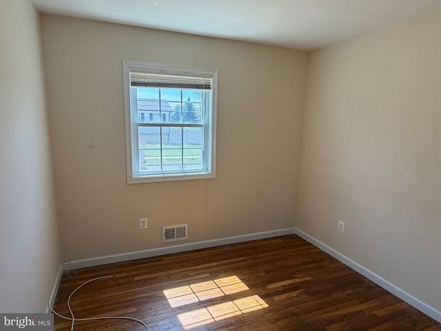 5908 NASSAU ST, District Heights, MD 20747