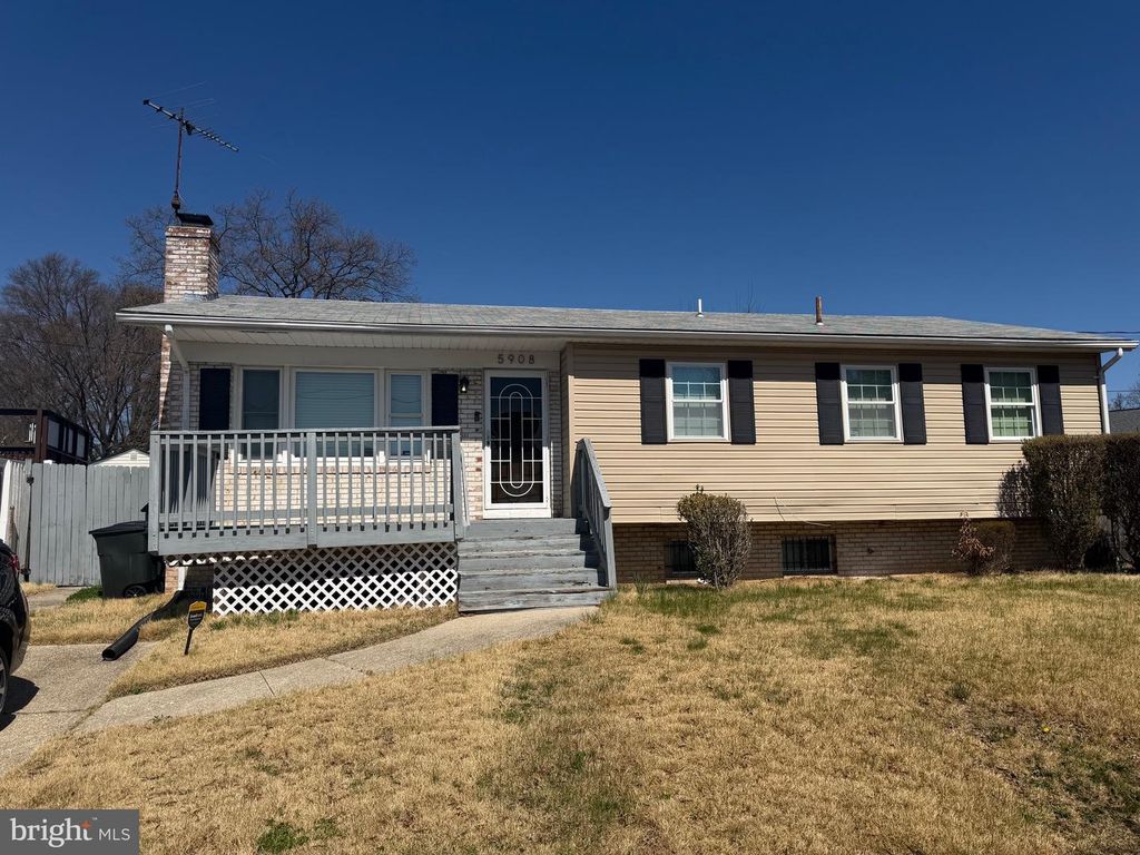 5908 NASSAU ST, District Heights, MD 20747