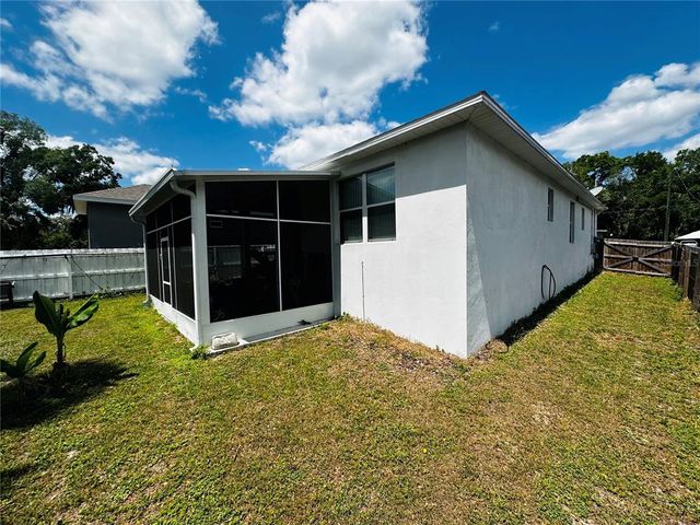 606 W VOORHIS AVENUE, Deland, FL 32720