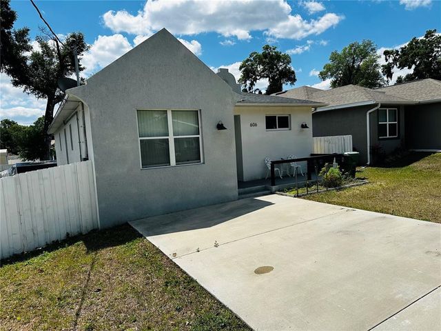 606 W VOORHIS AVENUE, Deland, FL 32720
