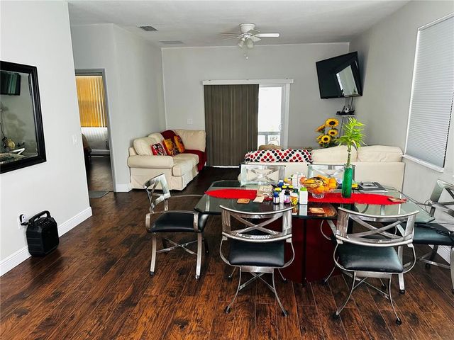 606 W VOORHIS AVENUE, Deland, FL 32720