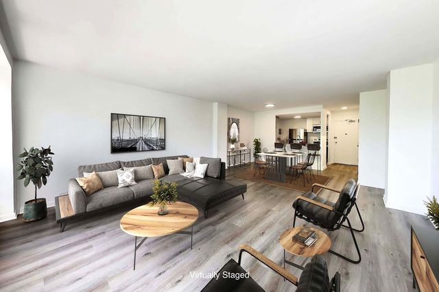 5050 S East End Avenue 4B, Chicago, IL 60615