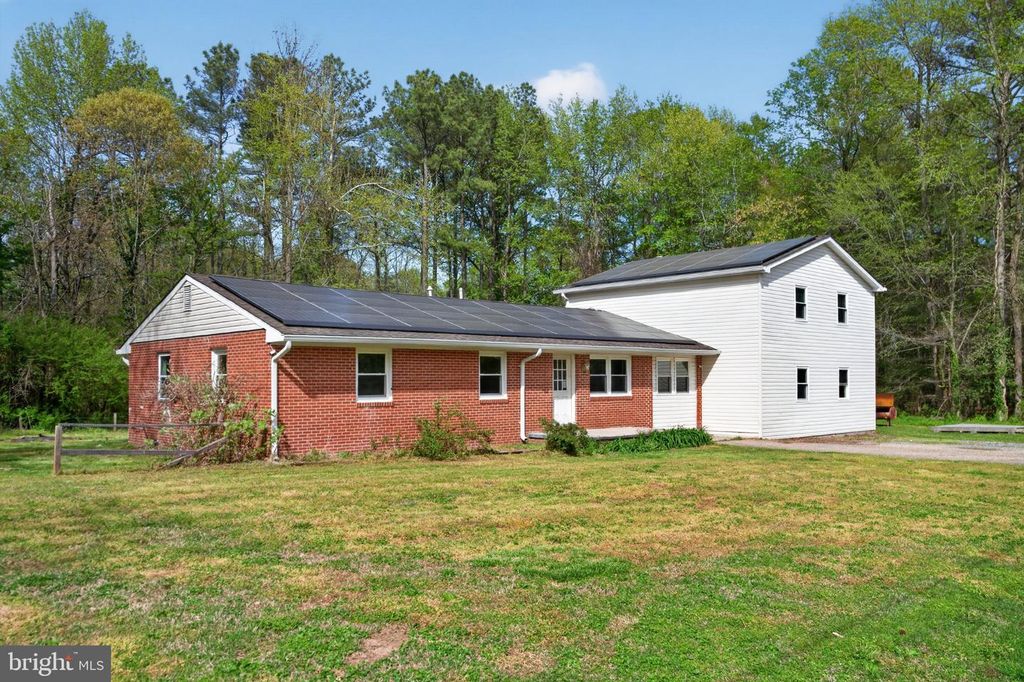 Image 1 of property listing at 45278 COVE MANOR RD, California, MD 20619