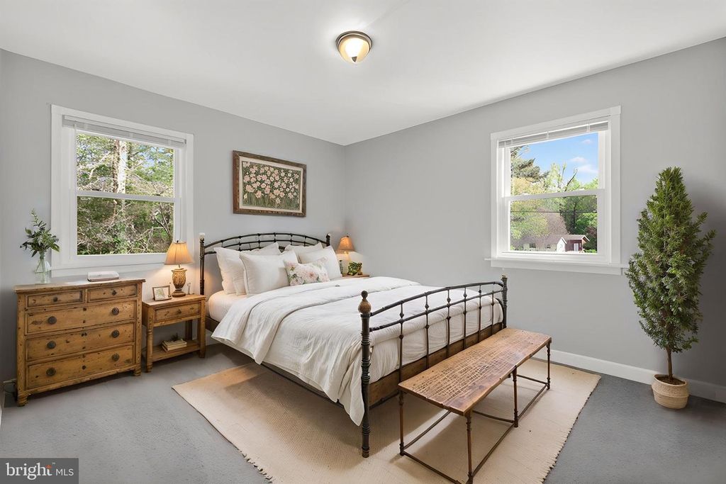 Image 23 of property listing at 45278 COVE MANOR RD, California, MD 20619