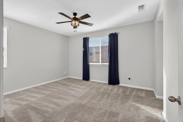 9453 Del Seis Dr, Sacramento, CA 95829