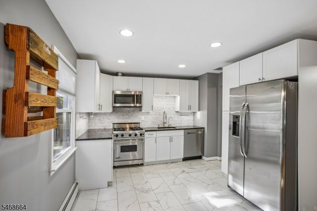 54 Cedar Ridge Dr, Vernon Twp., NJ 07462