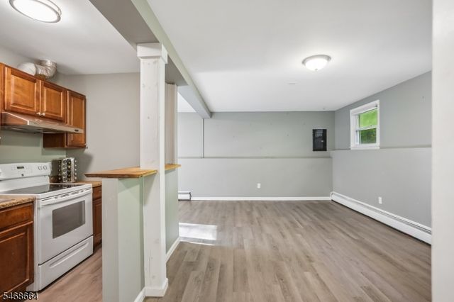 54 Cedar Ridge Dr, Vernon Twp., NJ 07462