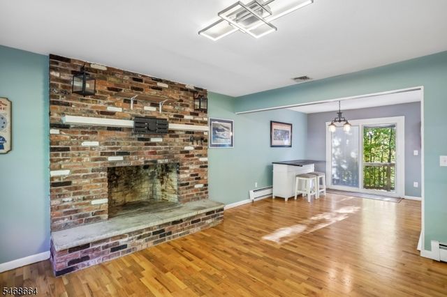 54 Cedar Ridge Dr, Vernon Twp., NJ 07462