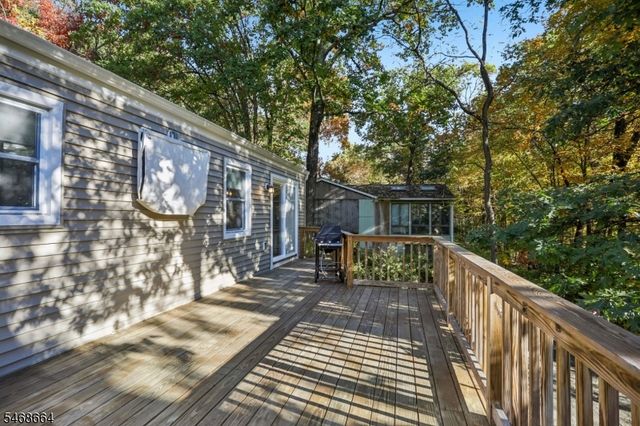54 Cedar Ridge Dr, Vernon Twp., NJ 07462