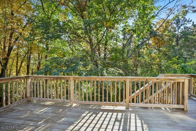 54 Cedar Ridge Dr, Vernon Twp., NJ 07462