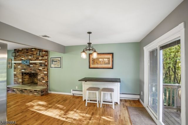 54 Cedar Ridge Dr, Vernon Twp., NJ 07462