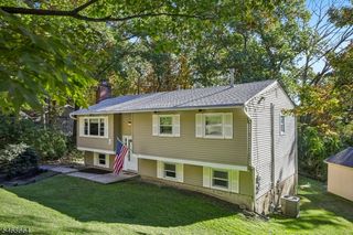 54 Cedar Ridge Dr, Vernon Twp., NJ 07462