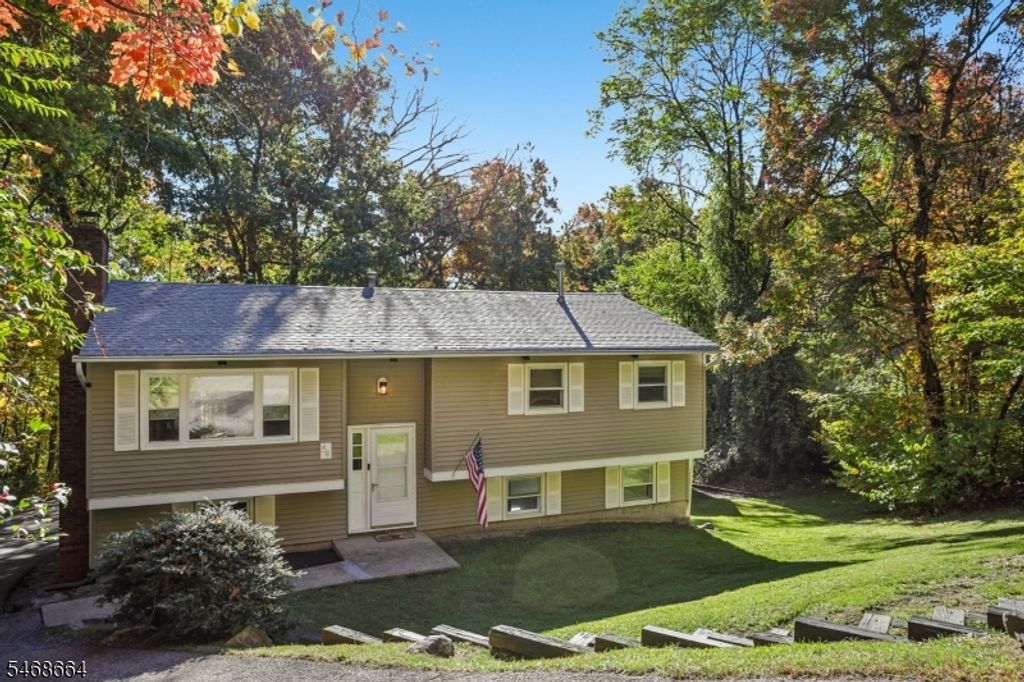 54 Cedar Ridge Dr, Vernon Twp., NJ 07462 — photo 2