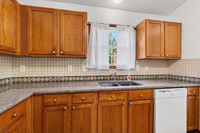 7981 Eurogrey Court, Blacklick, OH 43004