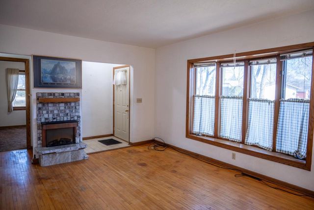 307 John Street, Necedah, WI 54646