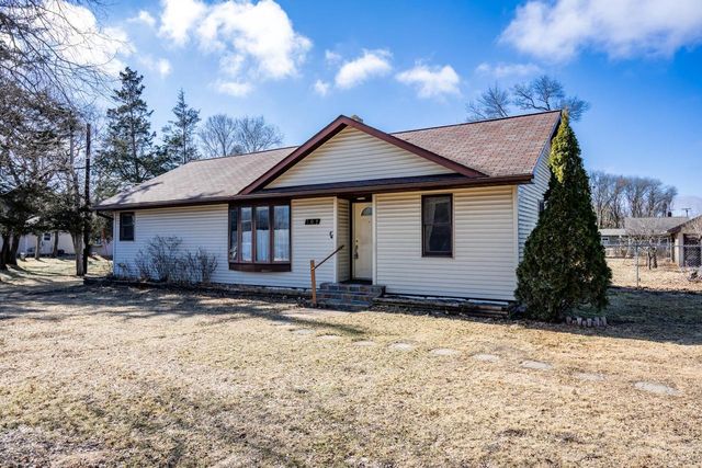 307 John Street, Necedah, WI 54646