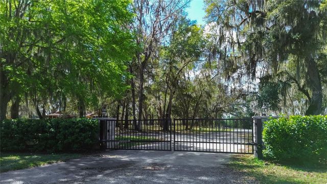 3245 NW 137TH PLACE, Reddick, FL 32686